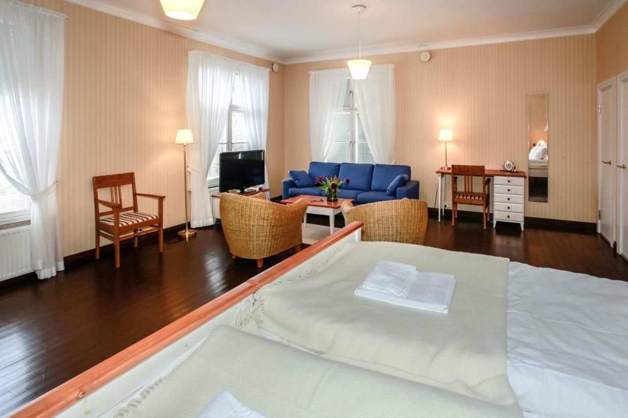 Tehtaan Hotel 2*